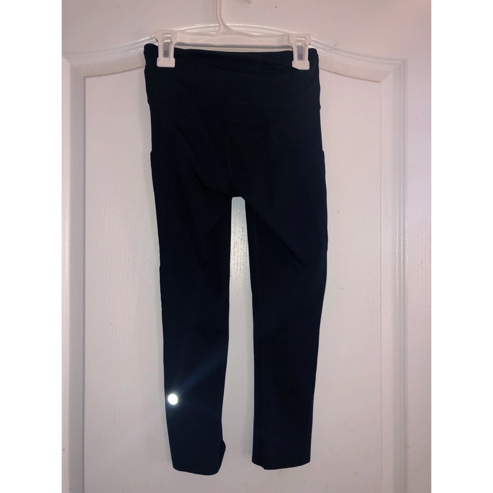 Lululemon cropped black leggings